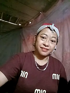 Snapshot of Sa2mh20 chatting on October 29, 4:59 am Sa2mh20 online show from October 29, 4:59 am