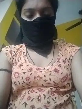 Snapshot of Usha_sharma chatting on September 9, 2:44 am Usha sharma online show from September 9, 2:44 am