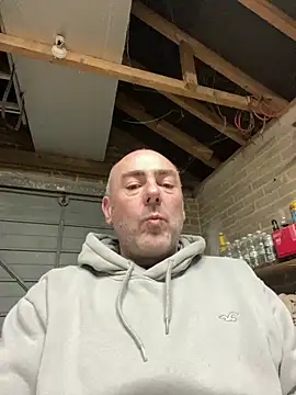 Snapshot of Richmcgee chatting on March 14, 8:25 pm Richmcgee online show from March 14, 8:25 pm