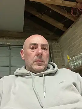 Snapshot of Richmcgee chatting on March 17, 8:23 pm Richmcgee online show from March 17, 8:23 pm