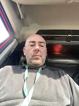 Snapshot of Richmcgee chatting on March 26, 9:59 am Richmcgee online show from March 26, 9:59 am