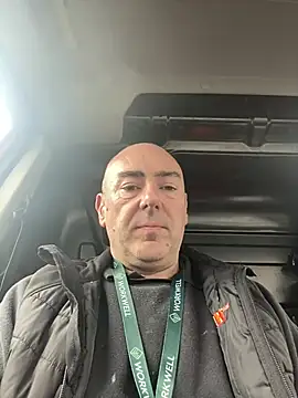 Snapshot of Richmcgee chatting on April 1, 1:01 pm Richmcgee online show from April 1, 1:01 pm