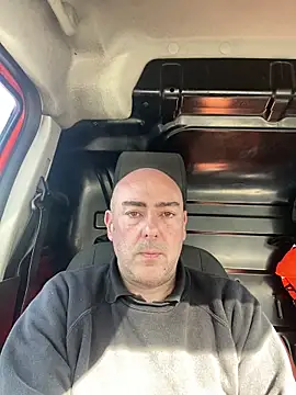 Snapshot of Richmcgee chatting on April 2, 10:02 am Richmcgee online show from April 2, 10:02 am