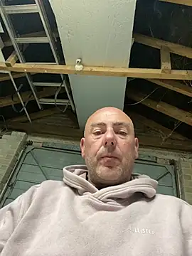 Richmcgee online show from April 30, 7:20 pm