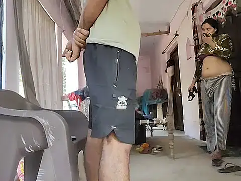 Snapshot of Miss_Sahiba chatting on October 17, 2:37 am Miss Sahiba online show from October 17, 2:37 am