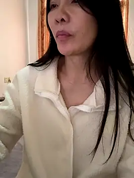 xiiuuff18 online show from November 11, 2:00 am