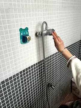 xiiuuff18 online show from November 23, 11:26 pm