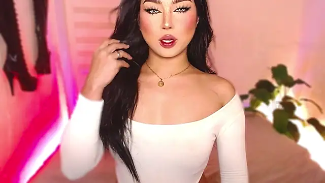 Snapshot of MissRumi_Hunter chatting on February 3, 7:08 pm MissRumi Hunter online show from February 3, 7:08 pm