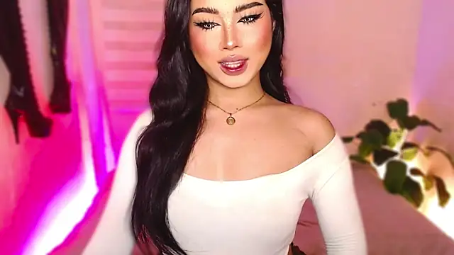 Snapshot of MissRumi_Hunter chatting on February 4, 4:57 pm MissRumi Hunter online show from February 4, 4:57 pm