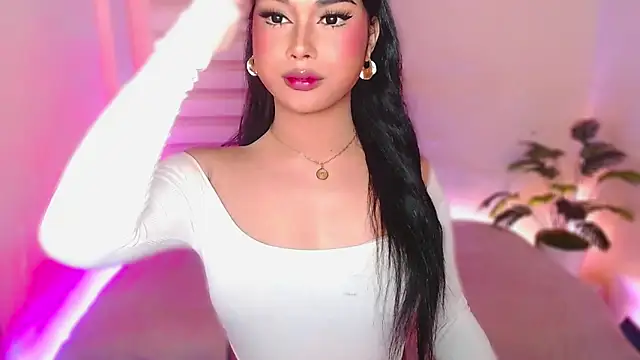 MissRumi Hunter online show from May 11, 5:10 pm