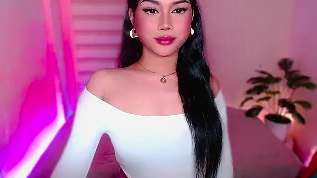 MissRumi Hunter online show from May 17, 9:44 pm