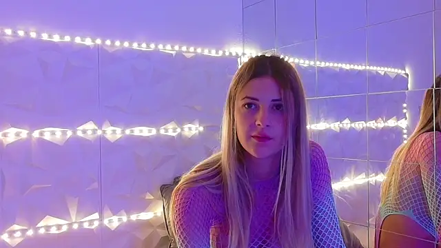 Aishha  online show from September 29, 5:12 am