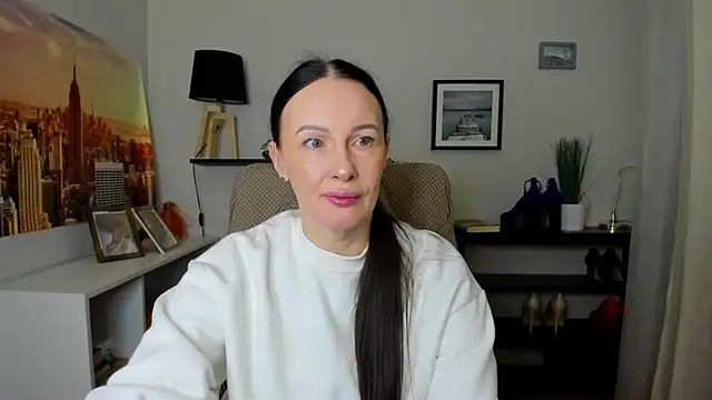 Velvet Jasmine online show from March 13, 6:20 am