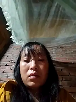 miss-su online show from November 13, 5:23 pm