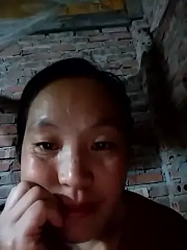 miss-su online show from February 13, 2:24 pm