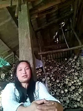 miss-su online show from March 29, 9:31 am