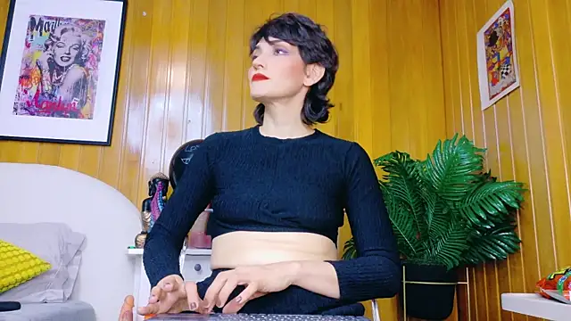 Zafiro Gem  online show from November 7, 8:31 pm