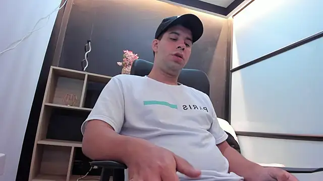 JhoanMontes online show from September 16, 7:37 pm