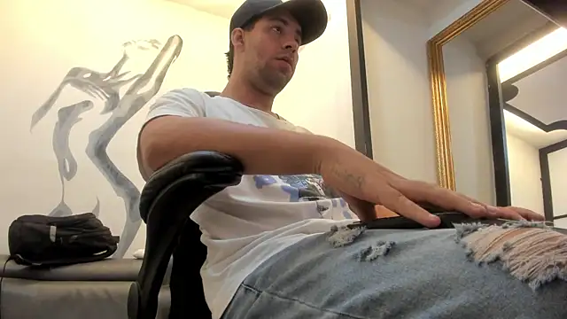 JhoanMontes online show from September 20, 7:59 pm