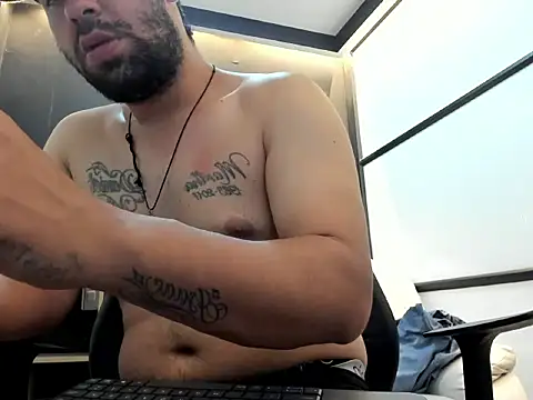 JhoanMontes online show from October 8, 8:28 pm