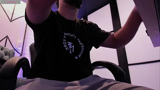 JhoanMontes online show from October 14, 5:58 pm