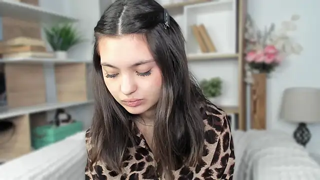 FunnyyMonkeyy online show from February 11, 8:19 am