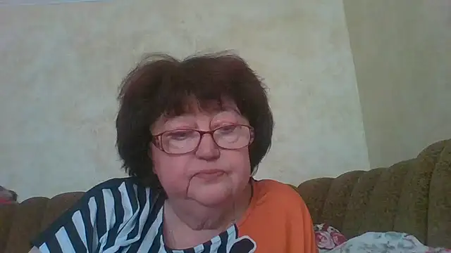 Snapshot of MilaSky5303 chatting on September 26, 9:13 am MilaSky5303 online show from September 26, 9:13 am