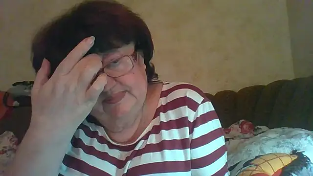 Snapshot of MilaSky5303 chatting on October 7, 11:51 am MilaSky5303 online show from October 7, 11:51 am