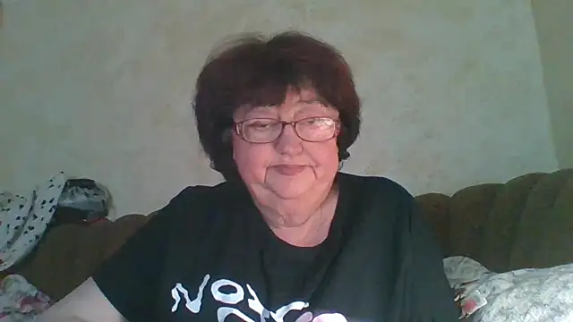 Snapshot of MilaSky5303 chatting on October 10, 11:09 am MilaSky5303 online show from October 10, 11:09 am