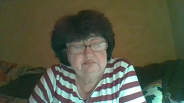 Snapshot of MilaSky5303 chatting on October 12, 8:19 pm MilaSky5303 online show from October 12, 8:19 pm