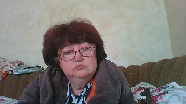 Snapshot of MilaSky5303 chatting on October 20, 9:21 am MilaSky5303 online show from October 20, 9:21 am