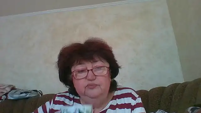 Snapshot of MilaSky5303 chatting on October 23, 9:30 am MilaSky5303 online show from October 23, 9:30 am