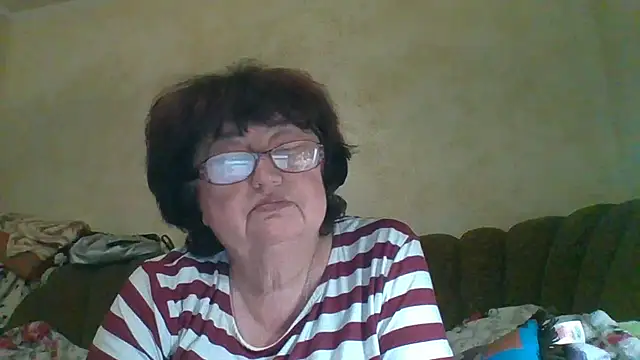 Snapshot of MilaSky5303 chatting on October 24, 9:33 pm MilaSky5303 online show from October 24, 9:33 pm