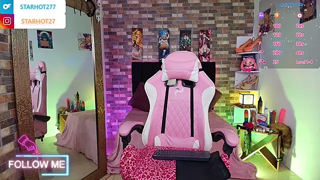 Snapshot of Starhott_ chatting on September 26, 8:02 pm Starhott online show from September 26, 8:02 pm