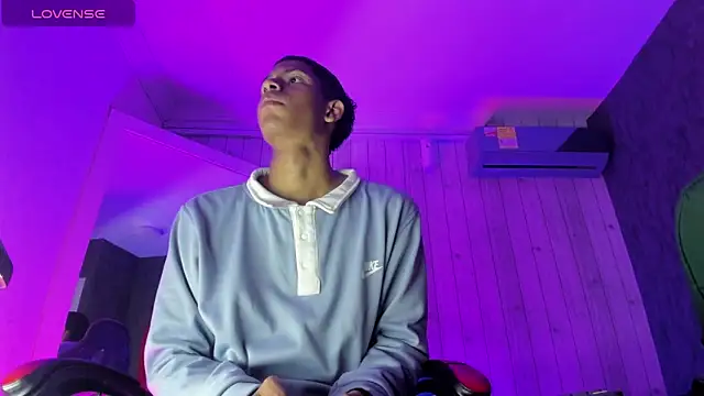 Erick wal online show from October 10, 7:57 pm