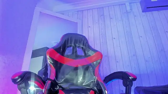 Erick wal online show from October 25, 8:22 am