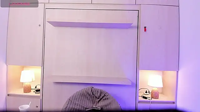 Snapshot of Stefannyevans_ chatting on March 24, 1:27 pm Stefannyevans online show from March 24, 1:27 pm