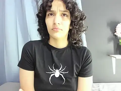 TeensNews18 online show from December 2, 11:15 am