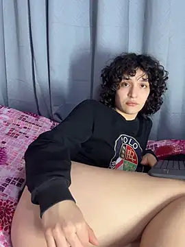 TeensNews18 online show from March 3, 11:43 pm