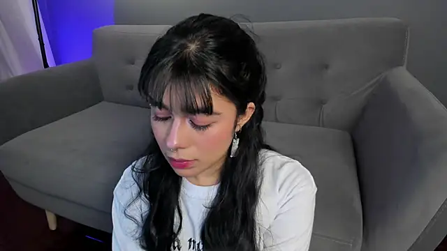 flower smith  online show from March 29, 2:06 pm