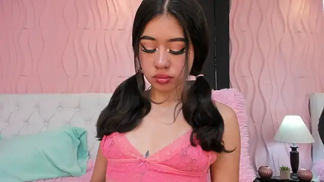 Dulceemia  online show from September 10, 7:25 pm