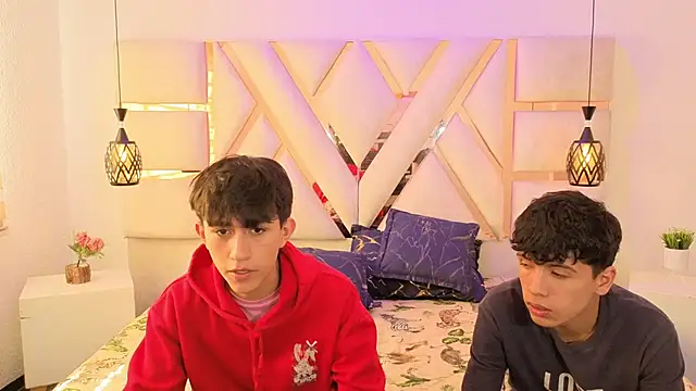 hoot boyss online show from September 8, 7:35 pm