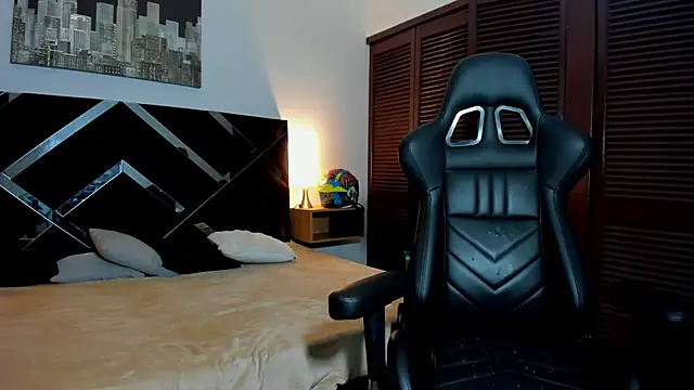 Snapshot of Adan_Oriol chatting on April 6, 12:50 pm Adan Oriol online show from April 6, 12:50 pm