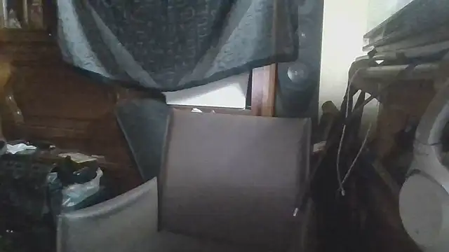 Snapshot of zipmantoof chatting on September 21, 8:21 pm zipmantoof online show from September 21, 8:21 pm