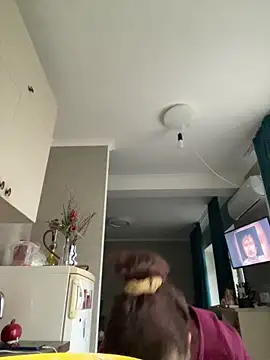 Snapshot of AliceCurlyX chatting on November 30, 8:29 am AliceCurlyX online show from November 30, 8:29 am