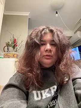 Snapshot of AliceCurlyX chatting on December 15, 11:42 pm AliceCurlyX online show from December 15, 11:42 pm