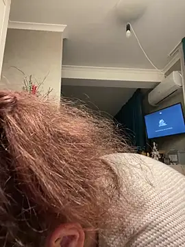 Snapshot of AliceCurlyX chatting on December 16, 4:45 pm AliceCurlyX online show from December 16, 4:45 pm