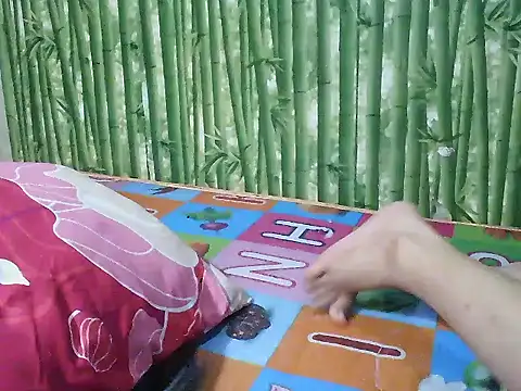 juicey pussy online show from October 21, 4:30 pm