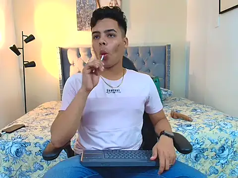 stewart mateo  online show from September 15, 2:44 am