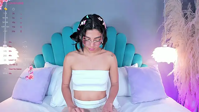 Snapshot of AlassiaHocthner chatting on October 7, 12:13 pm AlassiaHocthner online show from October 7, 12:13 pm